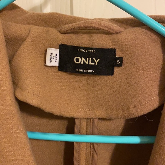 Long beige coat - Picture 3 of 4